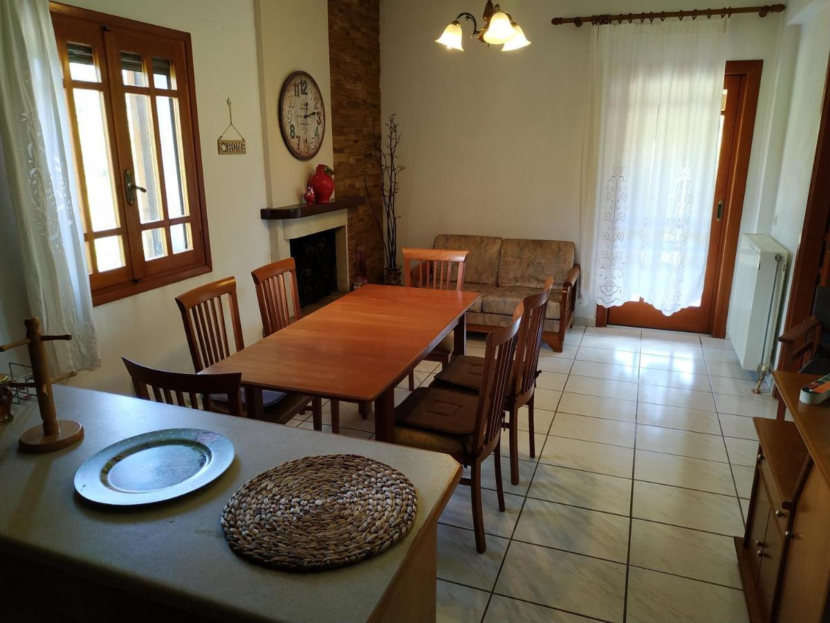 Villa Dimitris Áfra Exterior foto